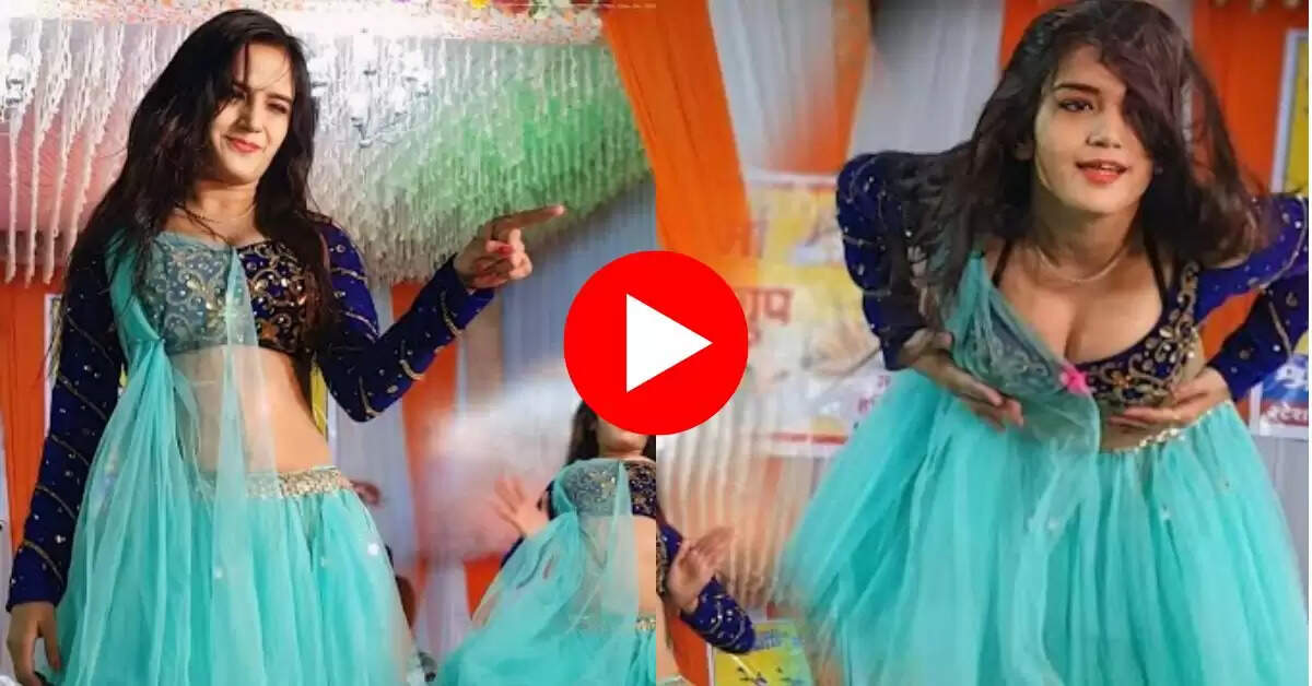 Komal Rangili Dance : लहंगा चोली पहन स्टेज पर कोमल ने किया हसीन डांस, देख लोग भ रहे आहें