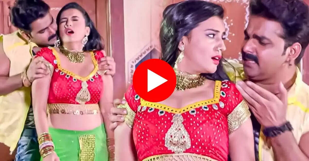 Bhojpuri Hit Song : आधी रात अक्षरा सिंह ने दिखाई नशीली अदा, वीडियो वायरल