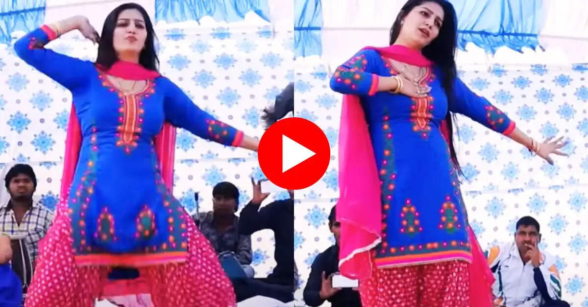 sapna choudhary first dance : डांस करने नहीं पहुंचा कोई तो सपना ने मजबूरी में संभाला मोर्चा