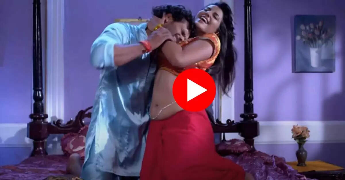 Akshara Singh Dance : बाज जाई छागल पर अक्षरा सिंह की अदाओं व डांस मूव्ज को देख फैंस का मचला दिल