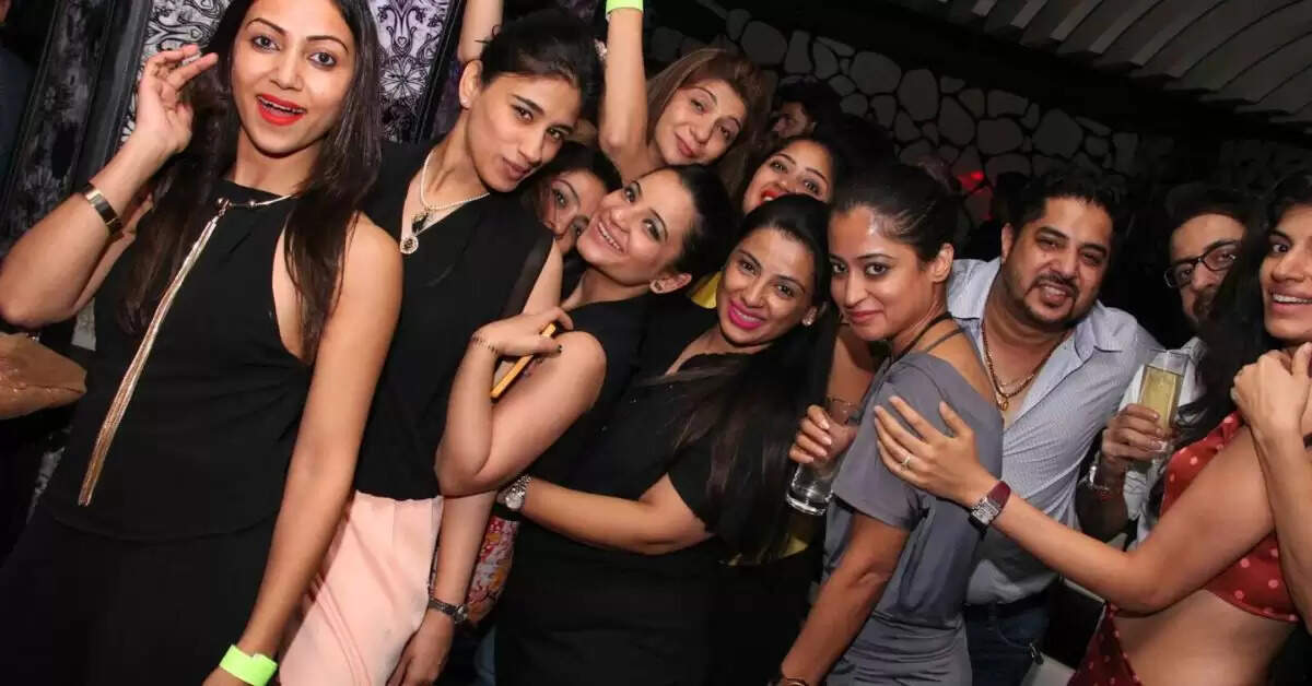 Nightlife एंजॉय करने के लिए दिल्ली के ये क्लब हैं बेस्ट, रात 3 बजे तक कर सकते हैं मस्ती